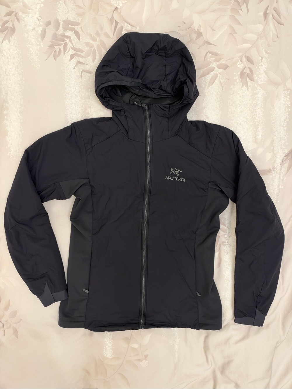 Arc'teryx Women’s Atom Lightweight Hoody
